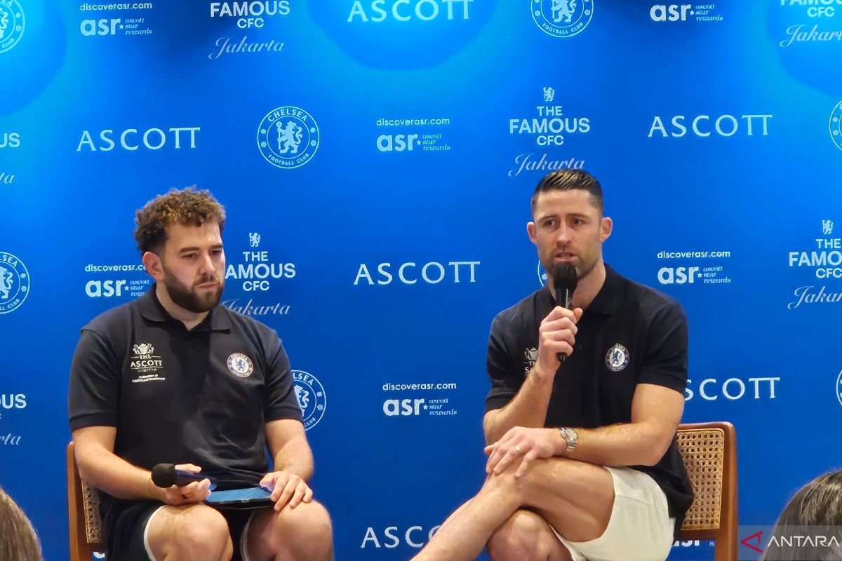 Gary Cahill: Pentingnya Kerja Keras dan Mendengarkan Pelatih bagi Pemain Muda